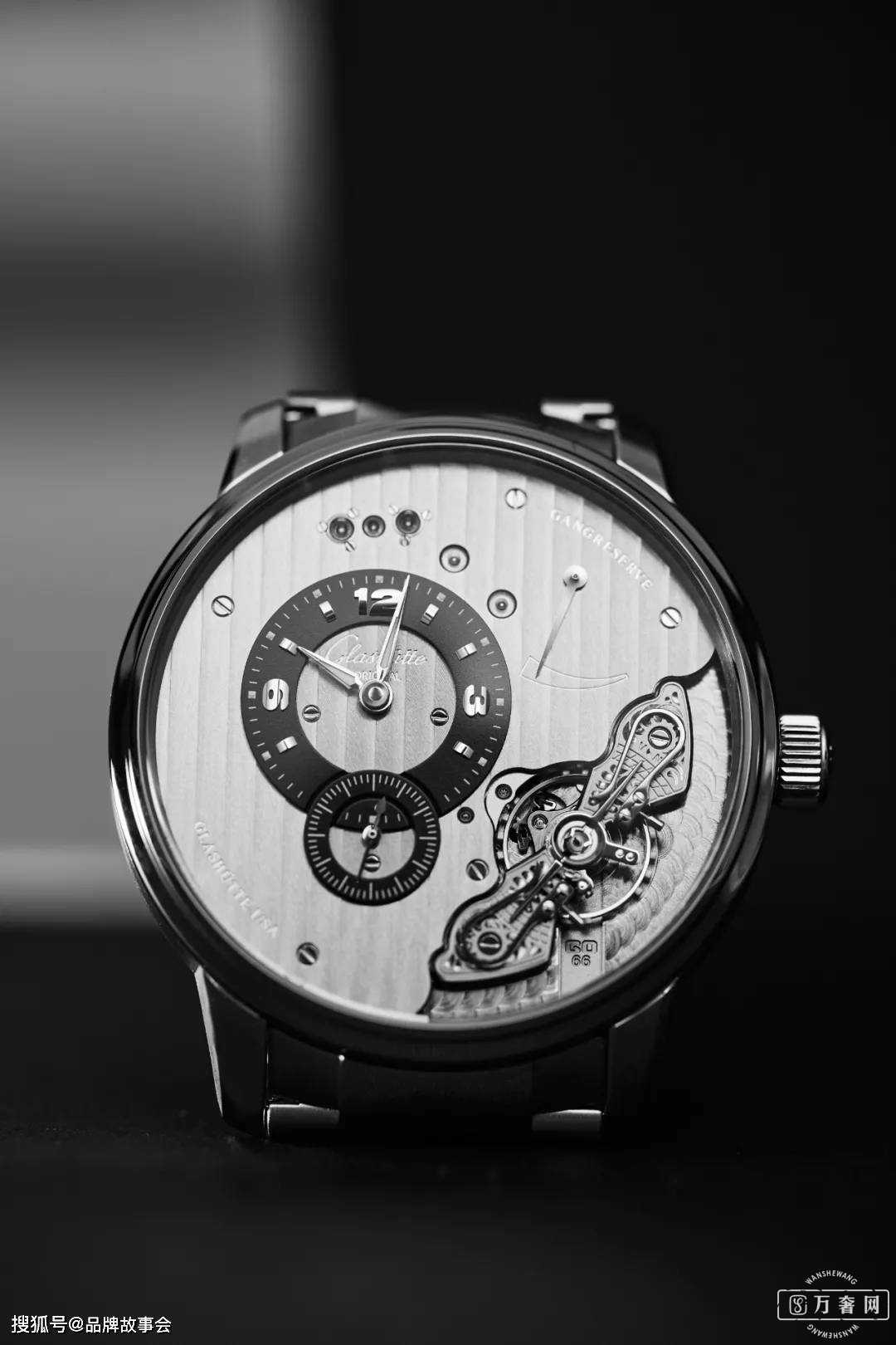 ��ֵ����ĸ����յ�ԭ��