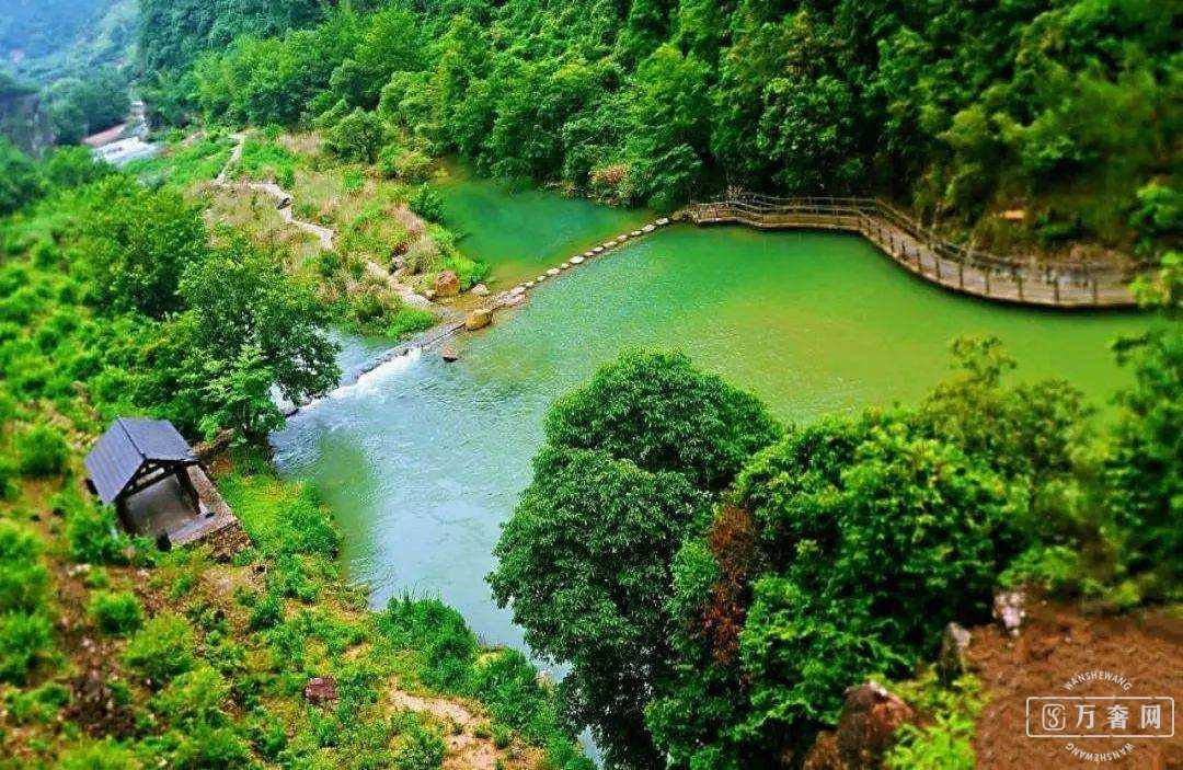 ͽ��Ư����7.24��ˮ�²��ƽ�͵���С��ɽ��Ͽ�ȼ���Ư��(��ӭ...