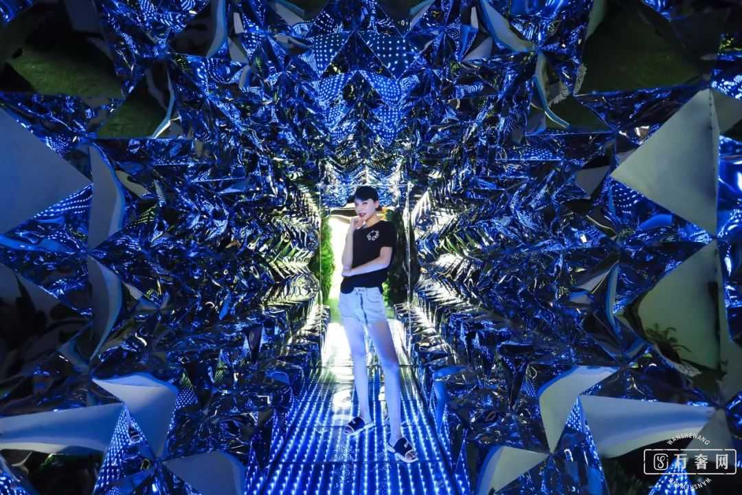 ���ݾ��ֳ�Nice��ʯ����!Ȼ�������Ǹ�ֵ�ô򿨵ĵط���...