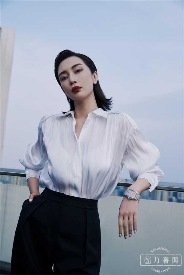 �޾��������Լ��Ķ���HUBLOT����۽�Ů������